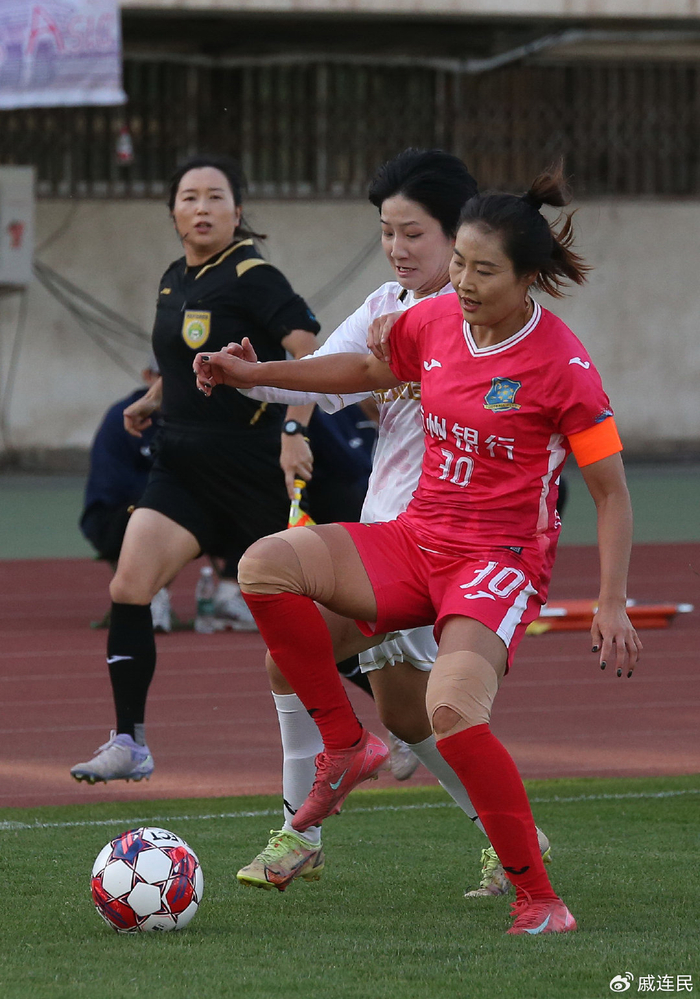 亚博体育-女超联赛北京城建女足全新阵容强势起航 首轮4：1胜浙江迎来开门红|浙江队|新赛季|先农坛体育场|浙江杭州银行队|北京城建队_新浪体育_新浪新闻